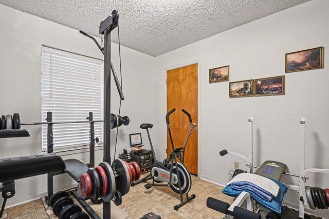 312 Oakwood Street, Azle, TX 76020