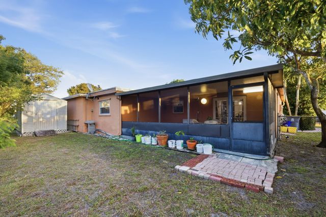 10705 Emperor Street, Boca Raton, FL 33428