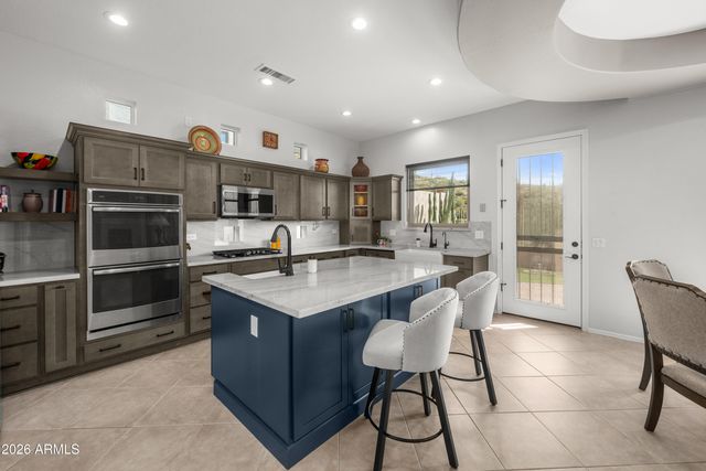 8207 E FAIRY DUSTER Drive, Gold Canyon, AZ 85118