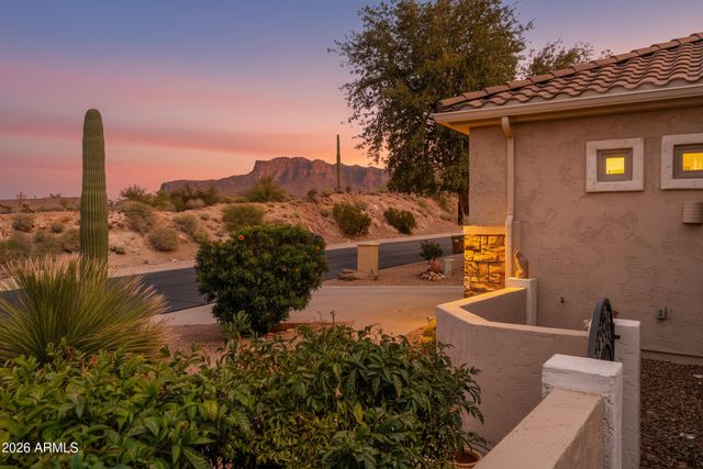 8207 E FAIRY DUSTER Drive, Gold Canyon, AZ 85118