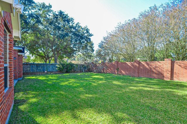 2218 Blue Rose Drive, Missouri City, TX 77459