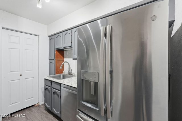 2771 W anklam Road C, Tucson, AZ 85745