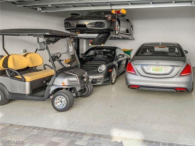 6552 Dominica DR 101, Naples, FL 34113