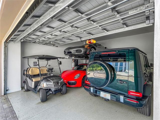 6552 Dominica DR 101, Naples, FL 34113