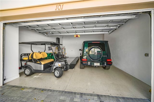 6552 Dominica DR 101, Naples, FL 34113