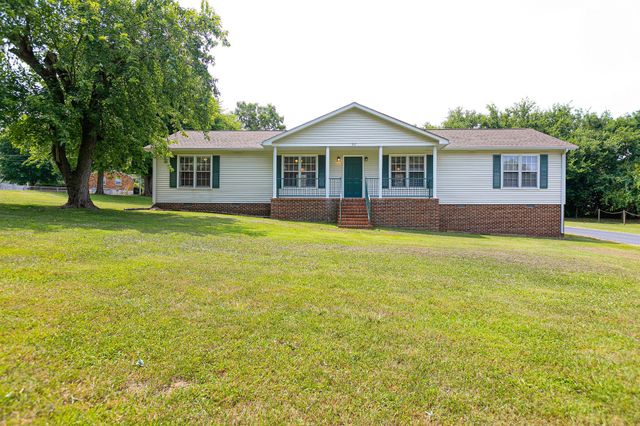 517 Woods Dr, Columbia, TN 38401