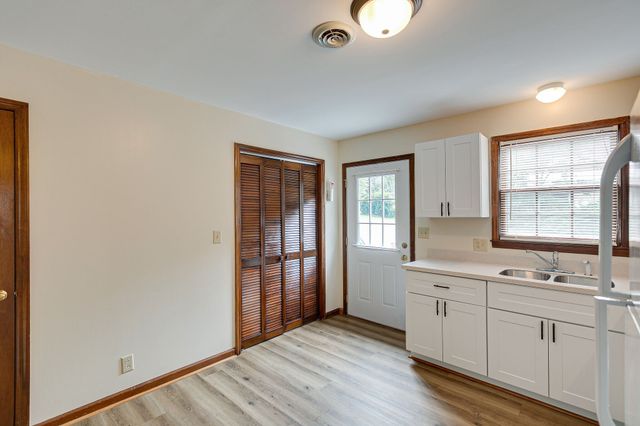 517 Woods Dr, Columbia, TN 38401