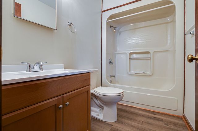 517 Woods Dr, Columbia, TN 38401