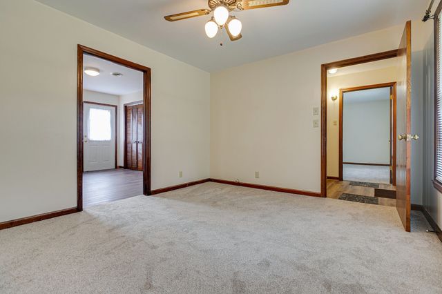 517 Woods Dr, Columbia, TN 38401