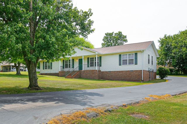 517 Woods Dr, Columbia, TN 38401