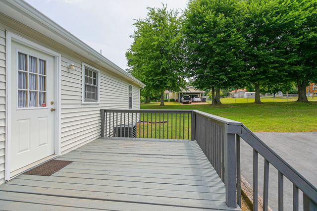 517 Woods Dr, Columbia, TN 38401