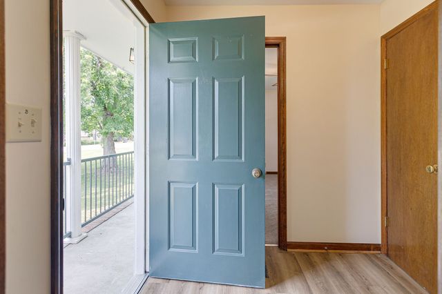 517 Woods Dr, Columbia, TN 38401