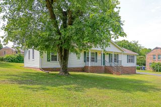 517 Woods Dr, Columbia, TN 38401