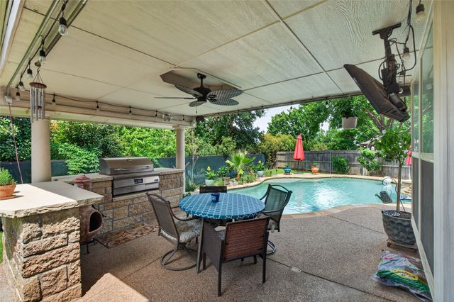 3905 Lacebark Lane, Bedford, TX 76021