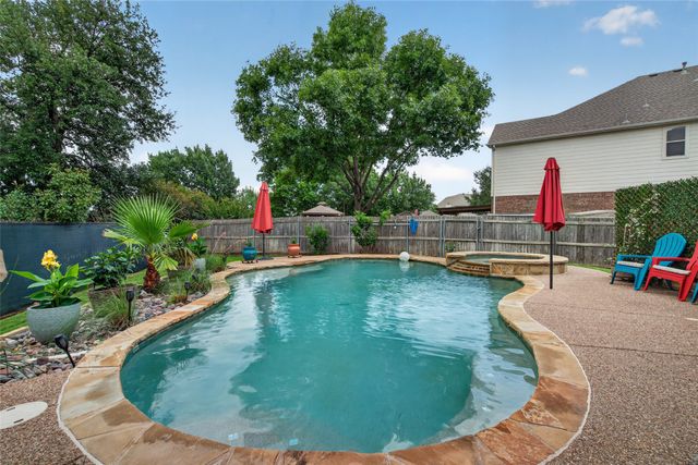 3905 Lacebark Lane, Bedford, TX 76021