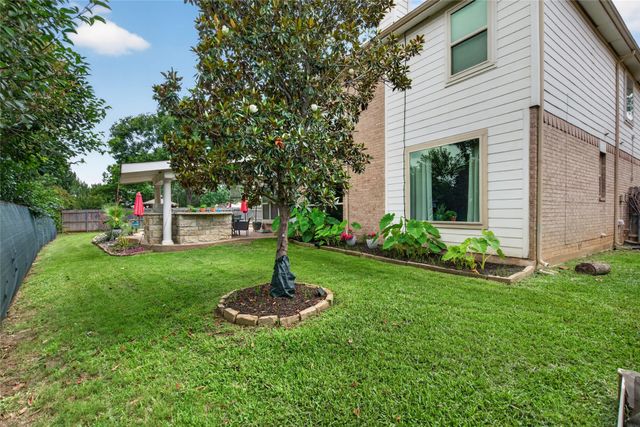 3905 Lacebark Lane, Bedford, TX 76021