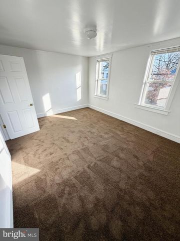 335 W BUCK ST, Paulsboro, NJ 08066