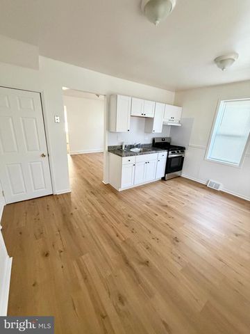 335 W BUCK ST, Paulsboro, NJ 08066