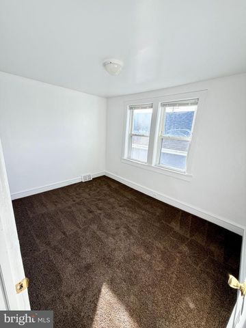 335 W BUCK ST, Paulsboro, NJ 08066