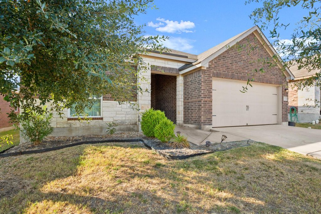 19801 Wt Gallaway ST, Manor, TX 78653
