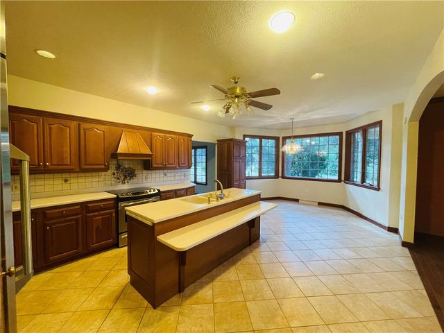 190 Evergreen Trail, Chippewa Twp, PA 15010