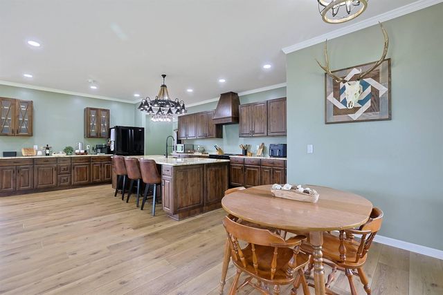 8275 Kentucky 10, Falmouth, KY 41040