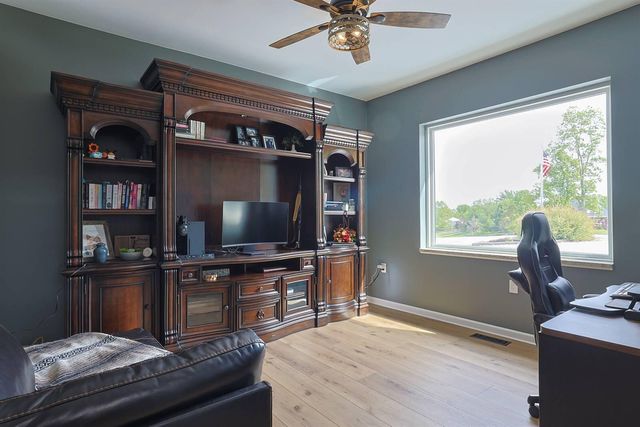 8275 Kentucky 10, Falmouth, KY 41040