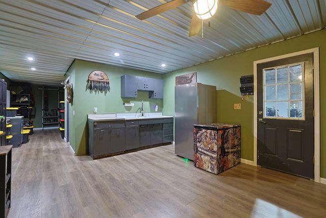 8275 Kentucky 10, Falmouth, KY 41040