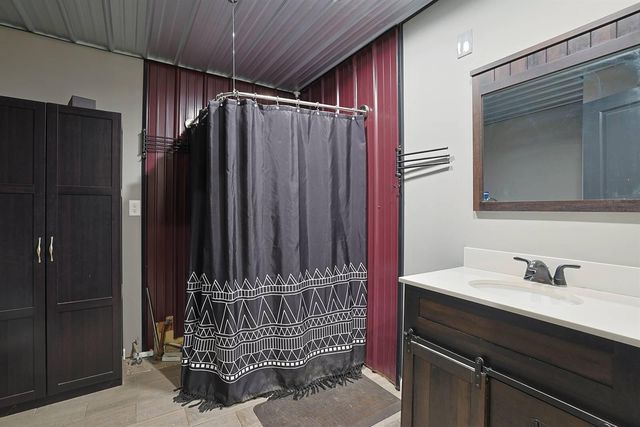 8275 Kentucky 10, Falmouth, KY 41040