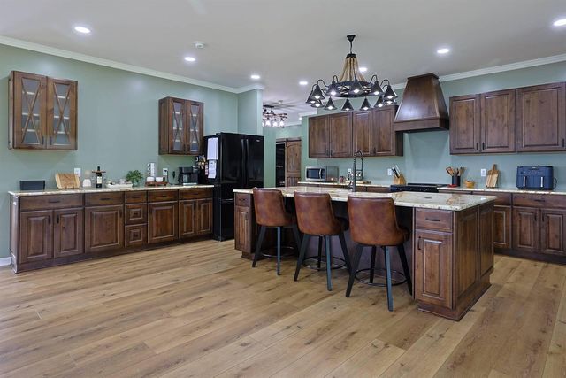 8275 Kentucky 10, Falmouth, KY 41040