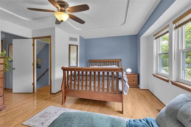 7005 MICHAEL Lane, Pleasant Valley, MO 64068