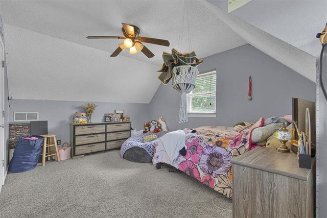 7005 MICHAEL Lane, Pleasant Valley, MO 64068