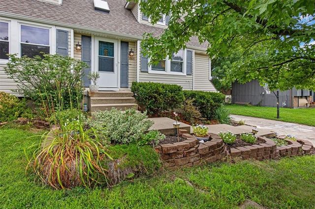 7005 MICHAEL Lane, Pleasant Valley, MO 64068