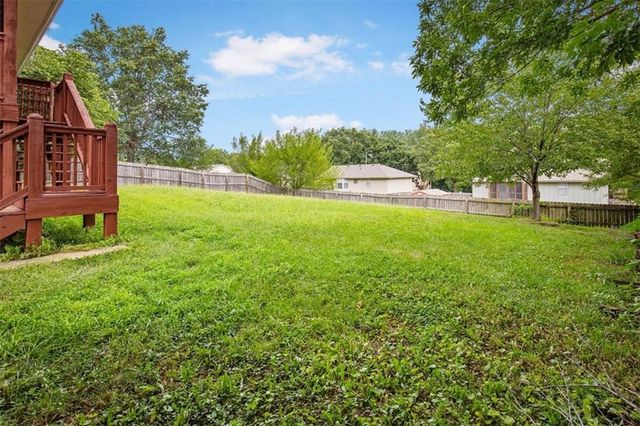 7005 MICHAEL Lane, Pleasant Valley, MO 64068