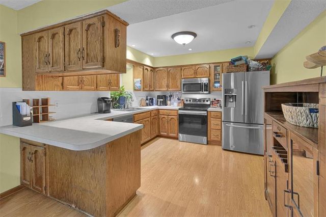 7005 MICHAEL Lane, Pleasant Valley, MO 64068