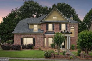 218 Lily Cove Drive, Loganville, GA 30052