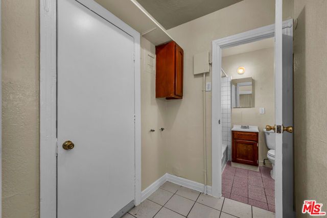 1502 W 62nd Street, Los Angeles, CA 90047