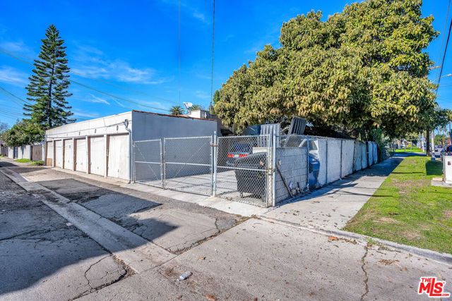 1502 W 62nd Street, Los Angeles, CA 90047
