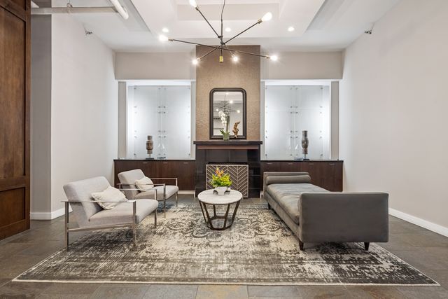 901 W Madison Street 719, Chicago, IL 60607