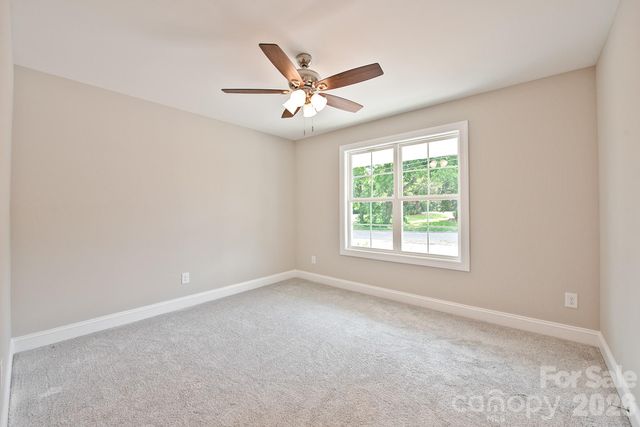 125 S Beaver Street, Landis, NC 28088