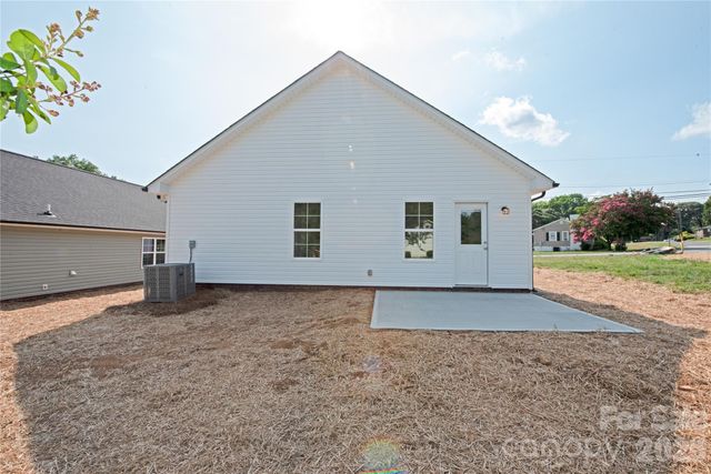 125 S Beaver Street, Landis, NC 28088