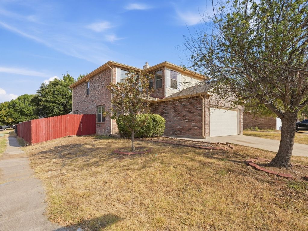 8101 Southern Pine Way, Fort Worth, TX 76123 — photo 3