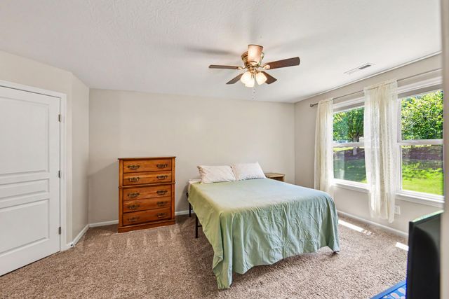 1996 Tanners Cove Road, Hebron, KY 41048