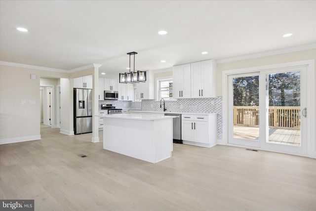 206 MIMOSA DR, Cherry Hill, NJ 08003