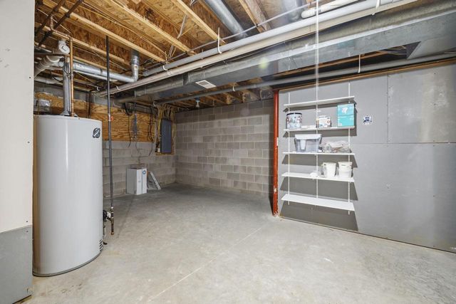 N1617 Carlin ROAD, Fort Atkinson, WI 53538