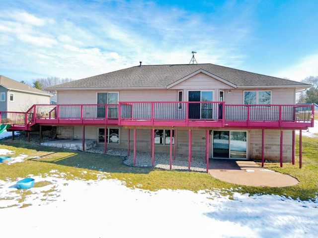N1617 Carlin ROAD, Fort Atkinson, WI 53538