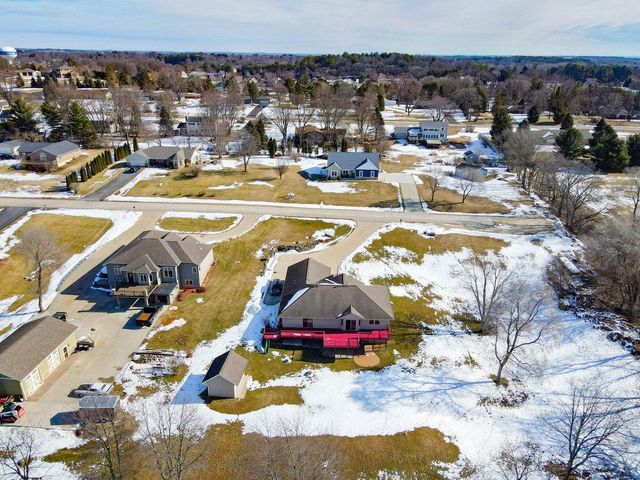 N1617 Carlin ROAD, Fort Atkinson, WI 53538