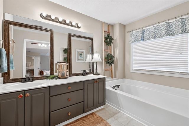 1209 Wandering Vine Court SE, Mableton, GA 30126