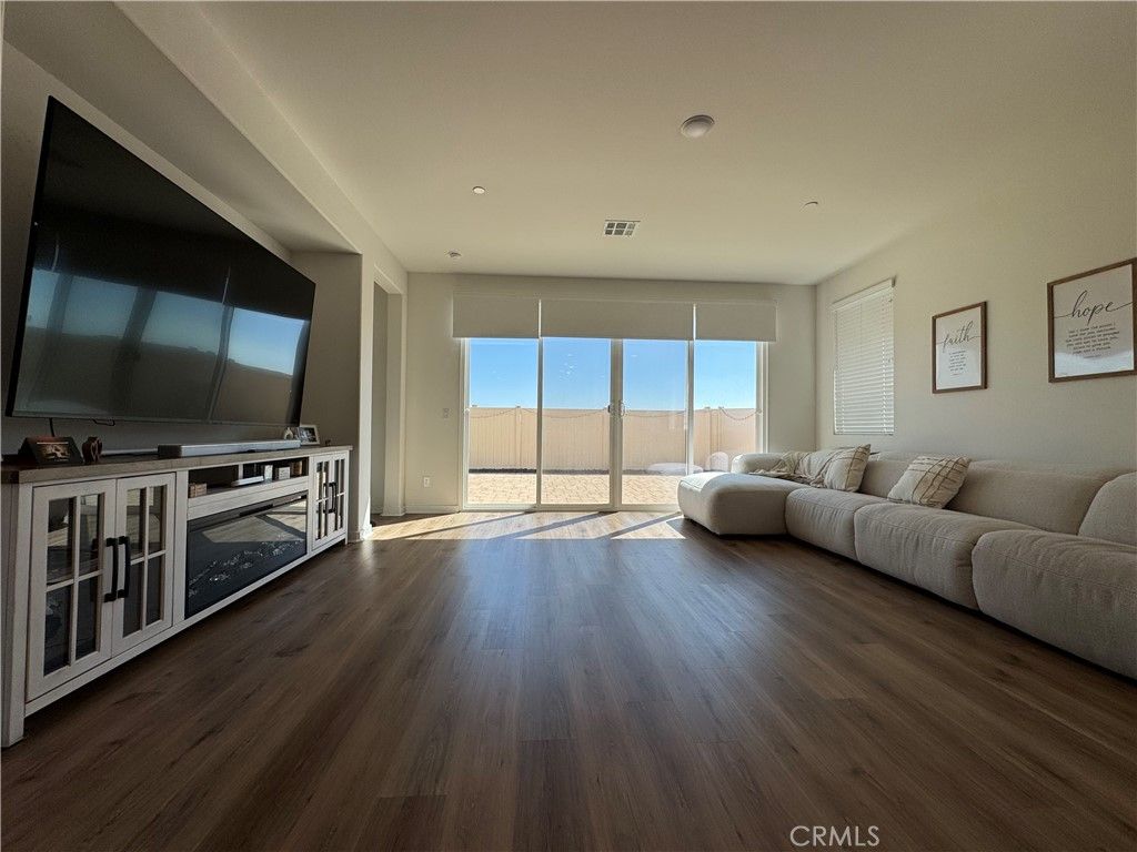 Image 7 of property listing at 35245 Vernon, Beaumont, CA 92223