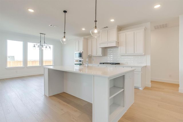 826 Feathergrass Court W, Haslet, TX 76052